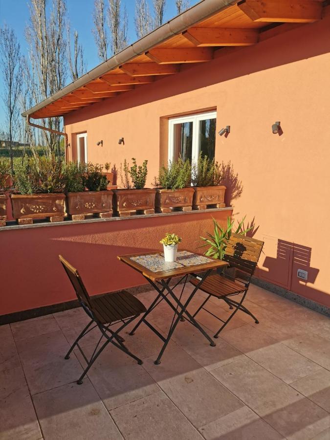 Tenuta Bussete Country Hotel Viterbo Exterior photo